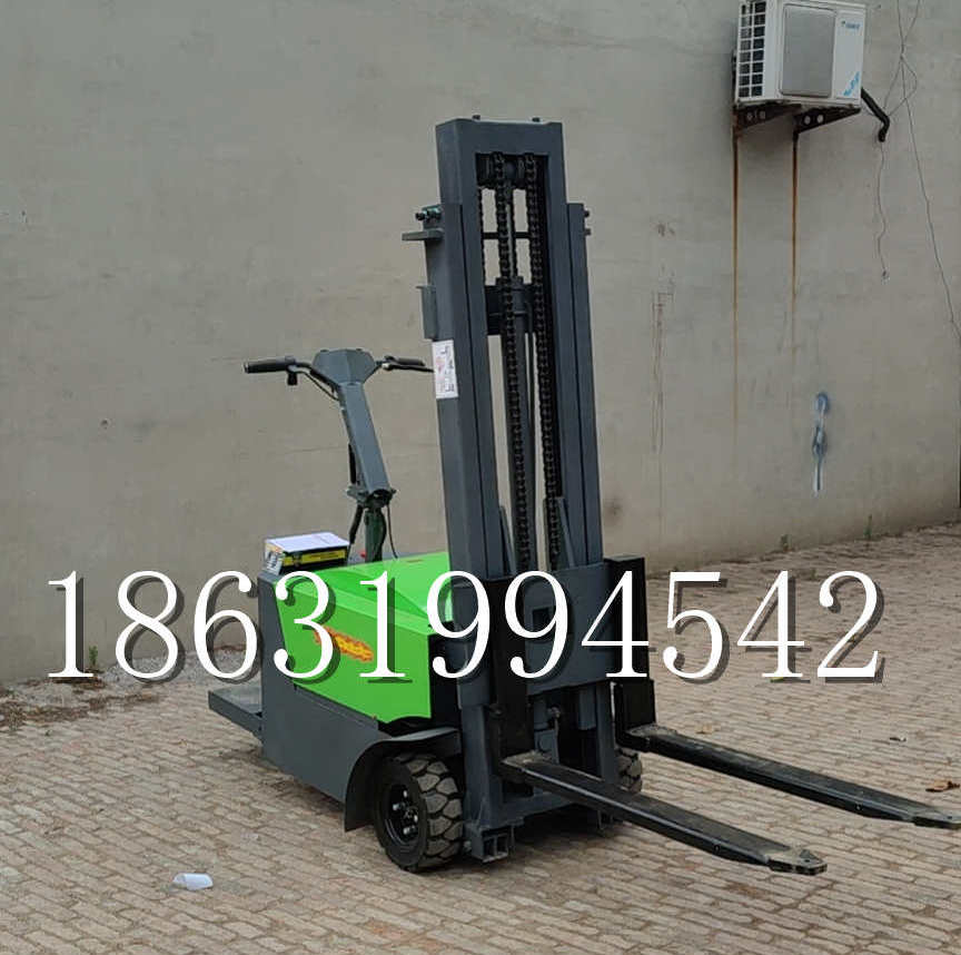 德阳市优程全电动叉车插腿式堆高车液压装卸车1.5吨升高小型站驾式铲车